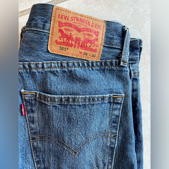 Levi's Classic Denim Jeans with Red Tab